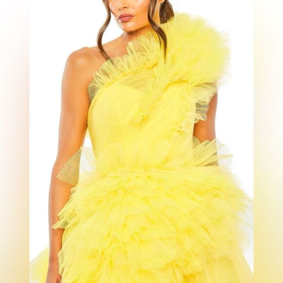 Mac Duggal Style #20534 Vibrant Yellow Ruffled Gown/ size 4 - Picture 3 of 4